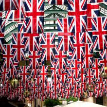 Banderas de Inglaterra en el techo